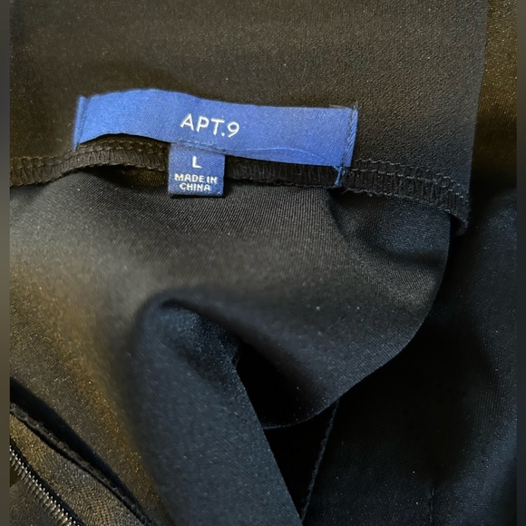 Like New APT.9 Black Jumpsuit with flower appliqué - Picture 8 of 12